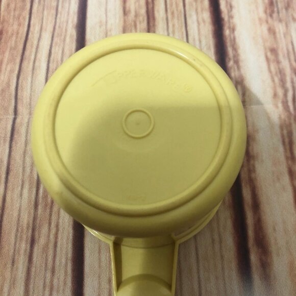 Vintage Tupperware Harvest Gold Nesting Measuring Cup 1 CUP Replacement 761-2 - Picture 8 of 10